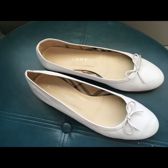 Burberry flats - Picture 2 of 8